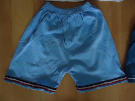 2 letní soupravy, 80