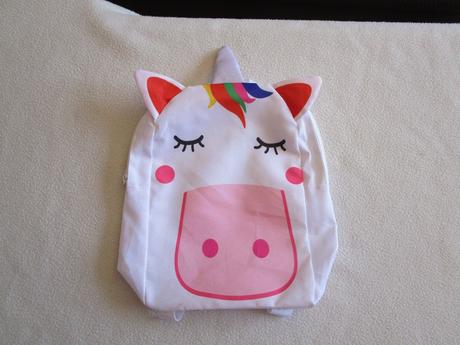 Pěkný lehoučký batůžek, bílý s obrázkem, jako nový, 