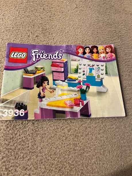 Lego friends 3936 emma a její studio,