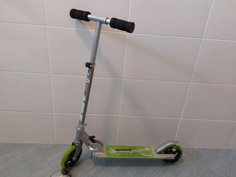 Dětská skládací koloběžka arcore connect, top stav,