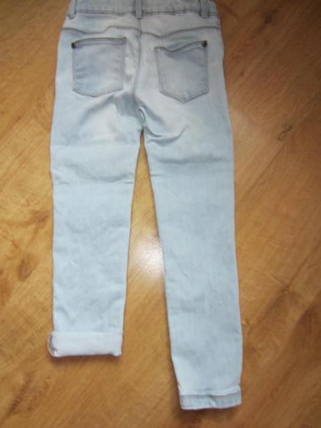 Moderní dřené, díravé rifle, džíny, skinny, slimky, 116