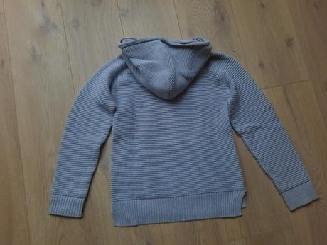 Parádní svetr s klokankou, h&m,134