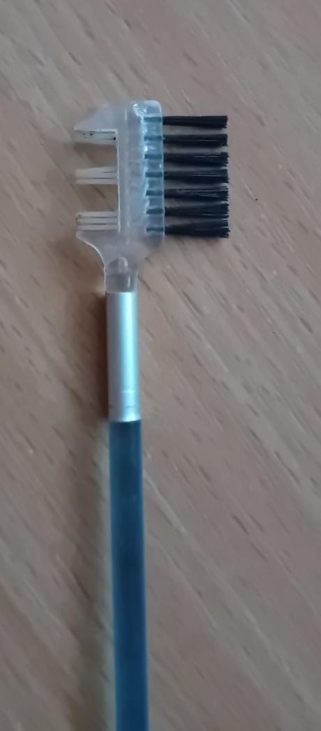 Kartáček na obočí, 