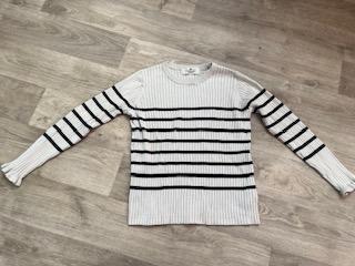 Svetřík 134/140, h&m,134