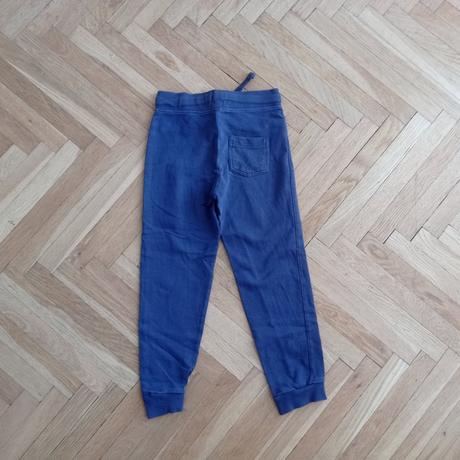 2x tepláky, f&f,122