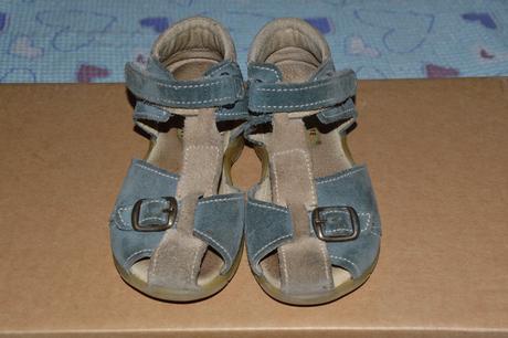 Zdravotní celokožené sandálky, se špičkou, santé,26