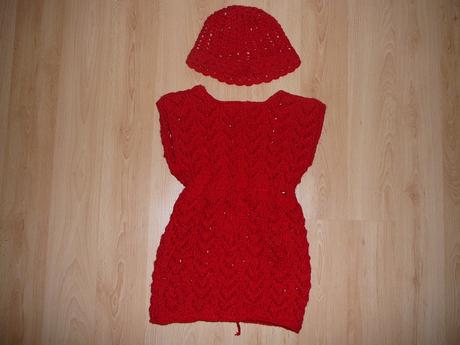 Pletená tunika s čepičkou, 104