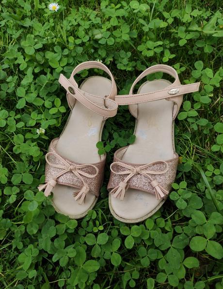 Sandály - zlaté,ccc obuv,vhodné na vánoce, 35