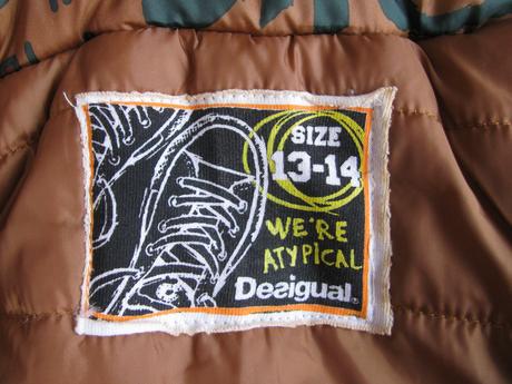 Zimní šedočerná skvělá bunda s kapucí desigual, desigual,164