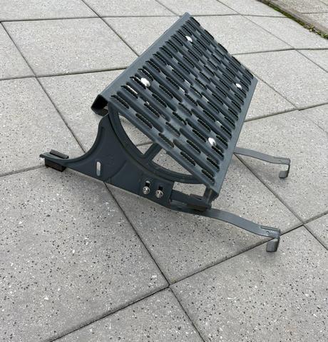 Střešní nášlap ke komínu, 