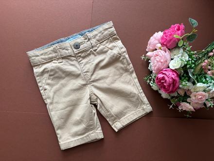 Krásné plátěné kraťasy- v.6/9 měs., primark,74