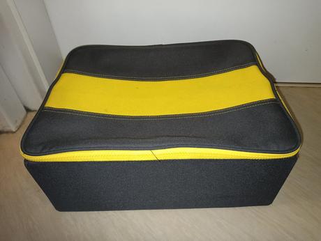 Dřevěné městečko včetně krabice, pexeso,