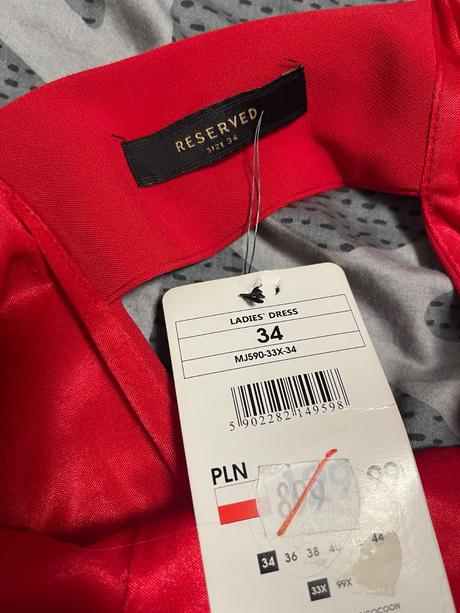 Cervene pouzdrove saty, reserved,34