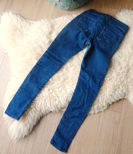 Tmavomodré rifle, 128