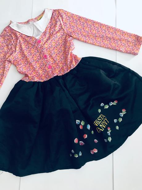 An8/ kostým šaty david walliams - v.116, 