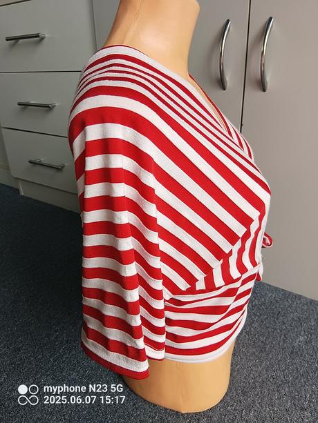 Tričko - crop-top vel "univerzální", 