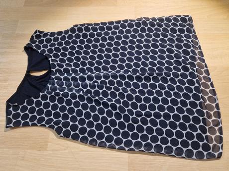 Halenka bez ramínek puntíky, l