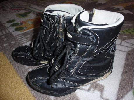 Boty-botky-kecky-tenisky nad kotník, 28