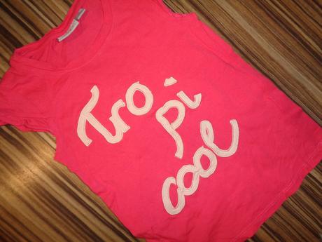 Pěkné tričko s vyšitým nápisem, alive,128