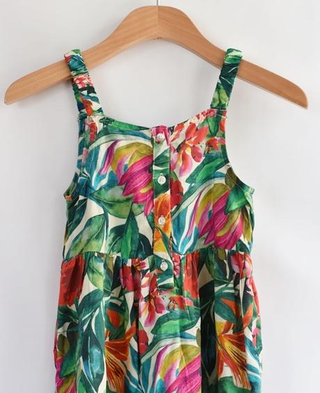 Šaty vel. 6 - 7 let, primark,122