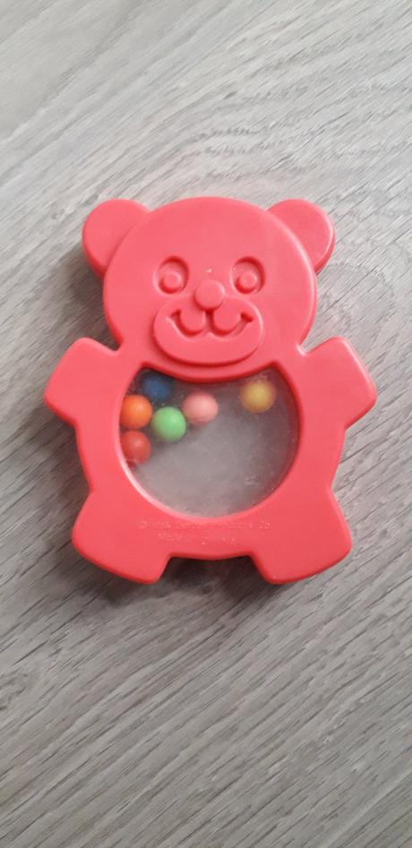 556 - chrastítko medvídek,