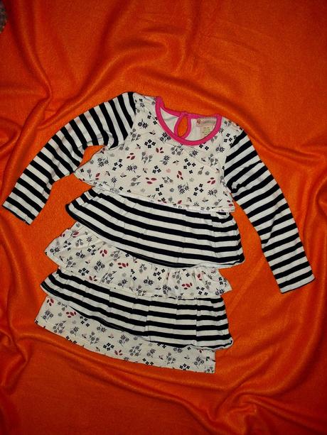 Bomba volánové šaty nebo tunika, 92