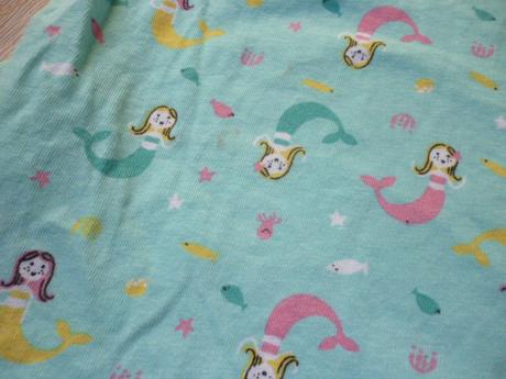 Veselé šaty vel. 4-6, 104