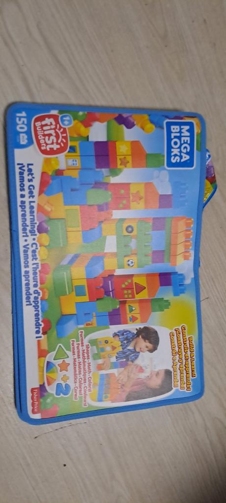 Mega bloks kostky 210ks + vláček abeceda, 