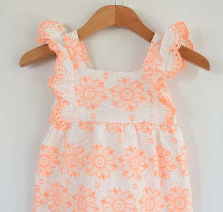 Šaty vel. 4 - 5 let, primark,110