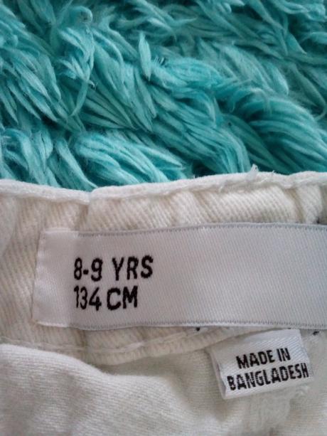 Kraťasy krajkové zn.denimco vel.134, denim co,134