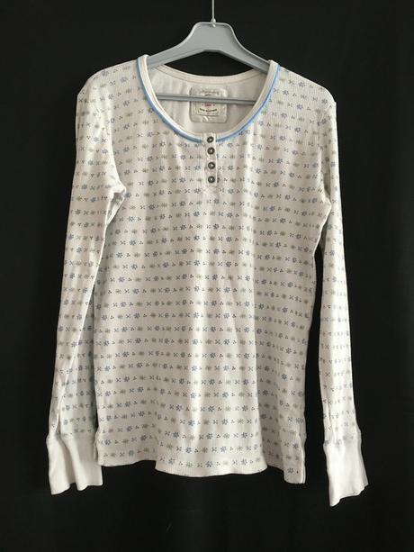 Vel. 140 pyžamové triko s kytičkama, 140