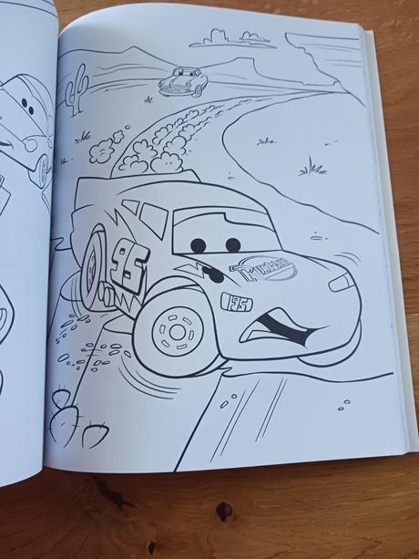 Velká cars kniha nálepky+omalovánky,