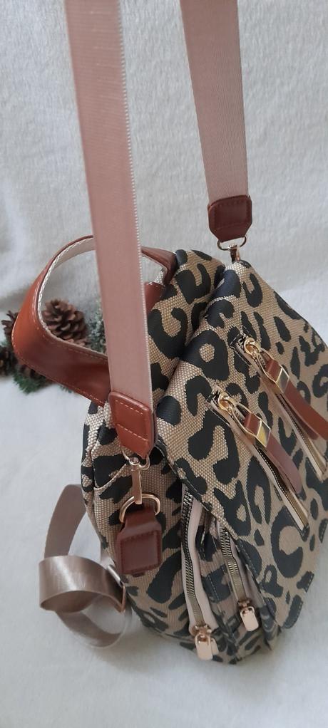 Leopardí malý batůžek s popruhem přes rameno, 