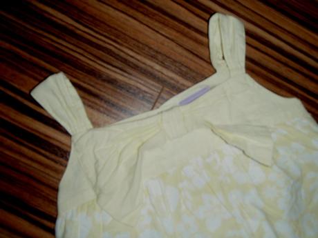 Krásné vzdušné žlutobílé šatečky, cherokee,92