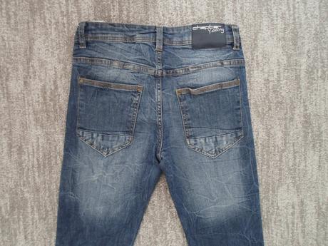 Modré kalhoty rifle džíny, chapter young,158