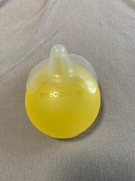 Kojicí kloboučky medela, 