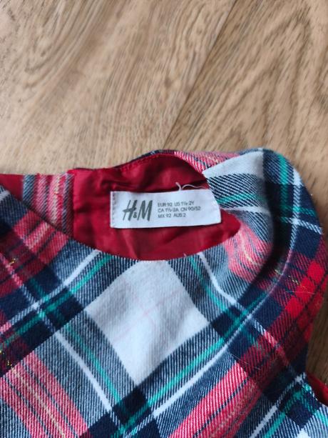 Kárované šaty na vánoce h&m, 92