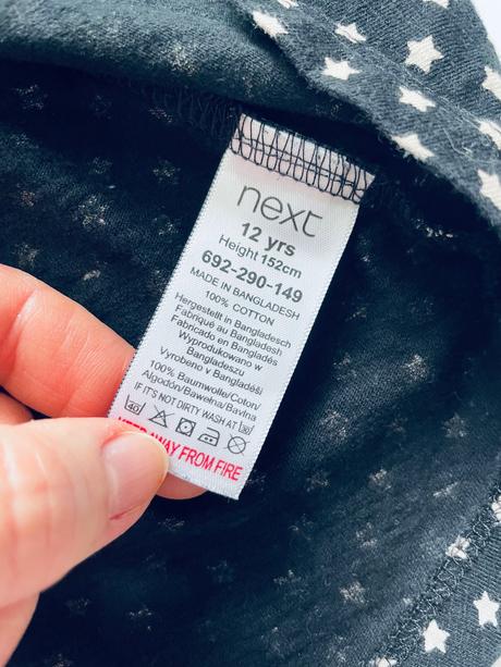 Ob/ šaty černé s hvězdičky next - v.12 let, next,152