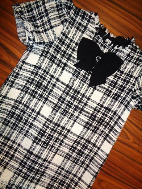 Luxusní černobílé teplé káro šaty, river island,152