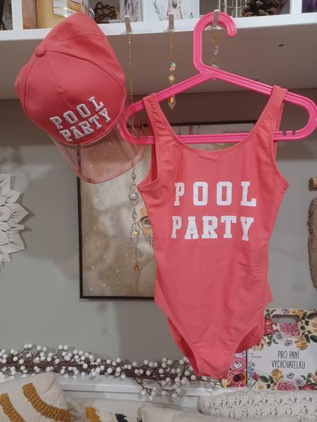 Plavky + kšiltovka, reserved,128