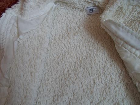 Bílá chlupatá bunda bundička kabátek chlupatka, f&f,104