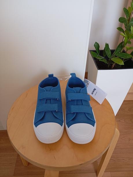 Tenisky s bílou podrážkou nové, sinsay,35