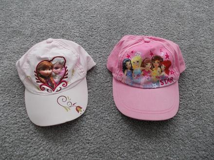 2x kšiltovka, vel.116/122, disney,116