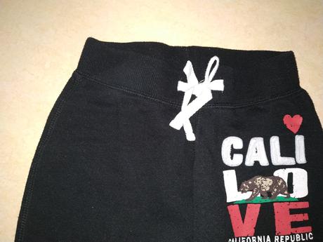 Značkové tepláky vel.122, 122