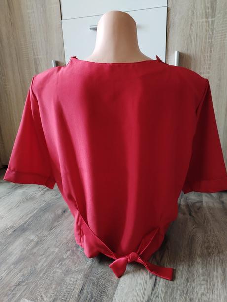 Slušivá červená xl halenka, xl