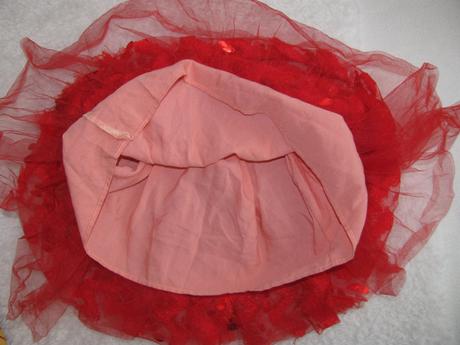 Krásná červená zajímavá sukně, 92