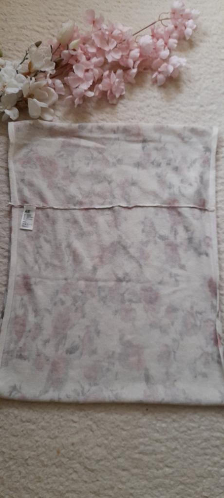 Květovaný tunelový šál, h&m