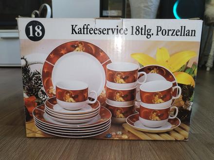 Vánoční slavnostní porcelánový servis 18 kusů nový,