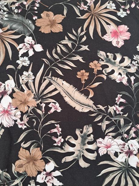 Tričko s květy, tezenis,s