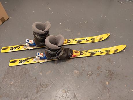 Dětské lyže rossignol 110 cm a lyžáky alpina 33, rossignol,110-119 cm